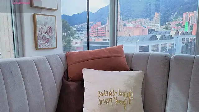 Daphne chers online show from 02-03-26, 07:52