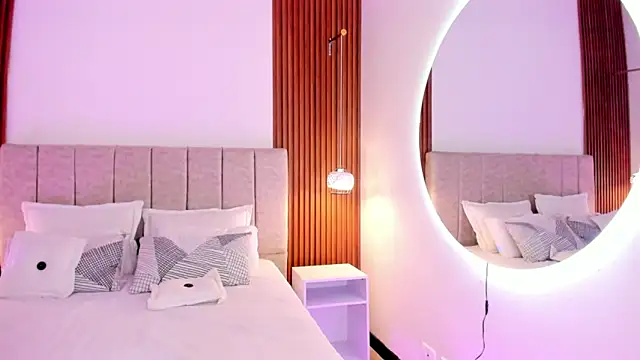 khloe-sweet online show from 10-25-25, 01:18