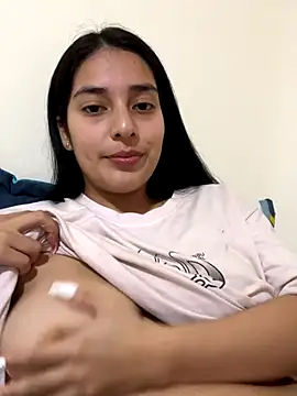 Snapshot of ariana_sweet87 chatting on 11-18-25, 08:46 ariana sweet87 online show from 11-18-25, 08:46