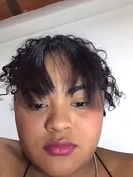 Snapshot of Marce_777 chatting on 02-01-25, 08:29 Marce 777 online show from 02-01-25, 08:29