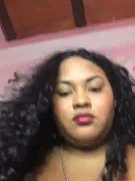 Snapshot of Marce_777 chatting on 02-05-25, 05:20 Marce 777 online show from 02-05-25, 05:20