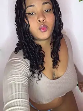 Snapshot of Marce_777 chatting on 02-10-25, 05:14 Marce 777 online show from 02-10-25, 05:14