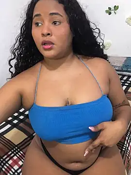 Snapshot of Marce_777 chatting on 03-06-25, 04:08 Marce 777 online show from 03-06-25, 04:08