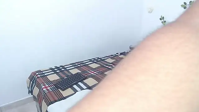 Snapshot of Marce_777 chatting on 03-14-25, 09:35 Marce 777 online show from 03-14-25, 09:35