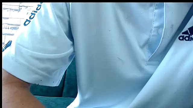 Snapshot of LittleFiree chatting on 02-01-25, 12:29 LittleFiree online show from 02-01-25, 12:29