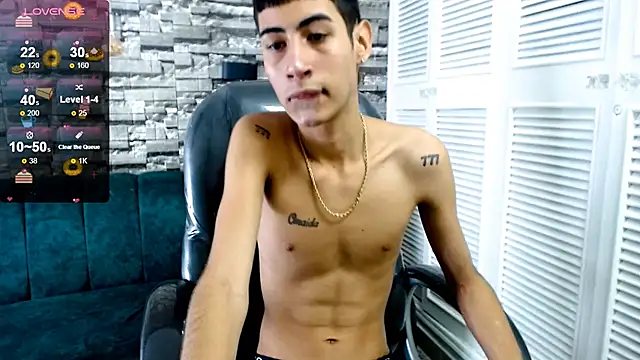 Snapshot of LittleFiree chatting on 02-08-25, 07:26 LittleFiree online show from 02-08-25, 07:26