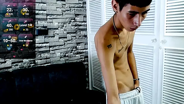 Snapshot of LittleFiree chatting on 02-14-25, 10:49 LittleFiree online show from 02-14-25, 10:49