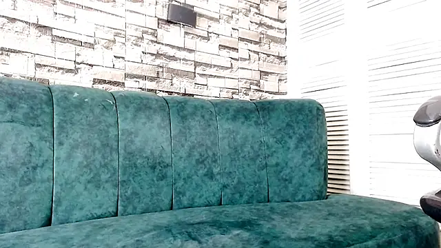 Snapshot of LittleFiree chatting on 03-02-25, 10:14 LittleFiree online show from 03-02-25, 10:14