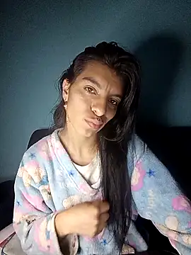 Ariell Kieran online show from 11-21-25, 03:16