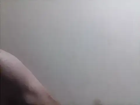 Snapshot of beatle666 chatting on 02-14-25, 01:02 beatle666 online show from 02-14-25, 01:02