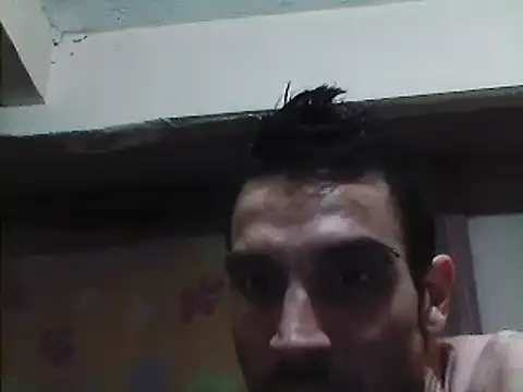 Snapshot of beatle666 chatting on 02-15-25, 02:15 beatle666 online show from 02-15-25, 02:15