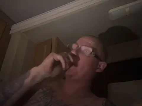 ClimbedCaelum online show from 04-10-26, 07:02