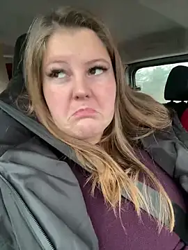 Snapshot of Lars-Lola chatting on 12-02-25, 10:09 Lars-Lola online show from 12-02-25, 10:09