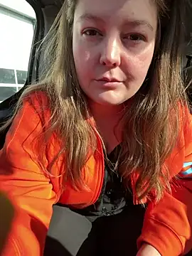 Snapshot of Lars-Lola chatting on 03-12-26, 09:37 Lars-Lola online show from 03-12-26, 09:37