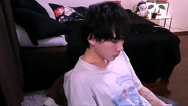 rennnuts online show from 11-17-25, 03:18