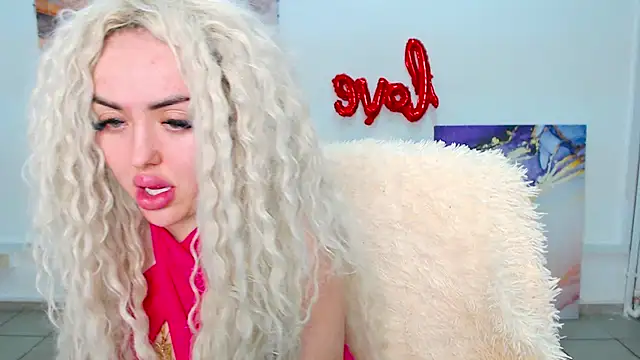 MissisCaty online show from 02-20-25, 04:07