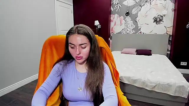 MissisCaty online show from 12-04-25, 07:33