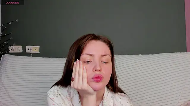 Lora Rosee online show from 02-06-25, 03:20