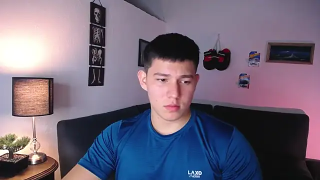 JamesCr  online show from 02-20-26, 01:02