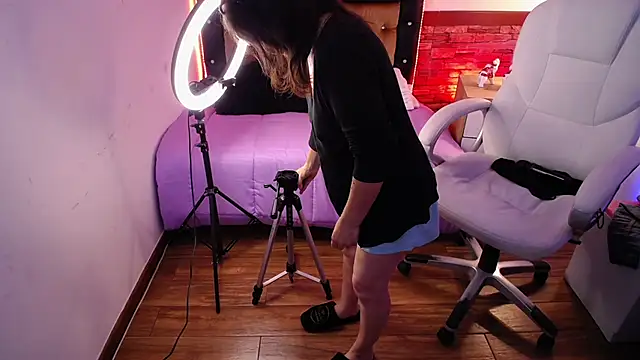 Alexaamoon  online show from 02-21-25, 04:05