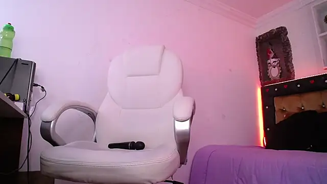 Alexaamoon  online show from 02-25-25, 06:31