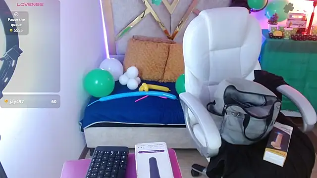 Alexaamoon  online show from 03-18-25, 07:20