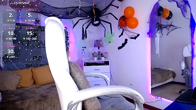 Alexaamoon  online show from 10-26-25, 04:35