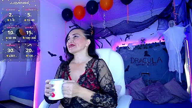 Alexaamoon  online show from 11-05-25, 04:07