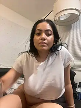 Snapshot of nadia06 chatting on 02-22-25, 07:36 nadia06 online show from 02-22-25, 07:36