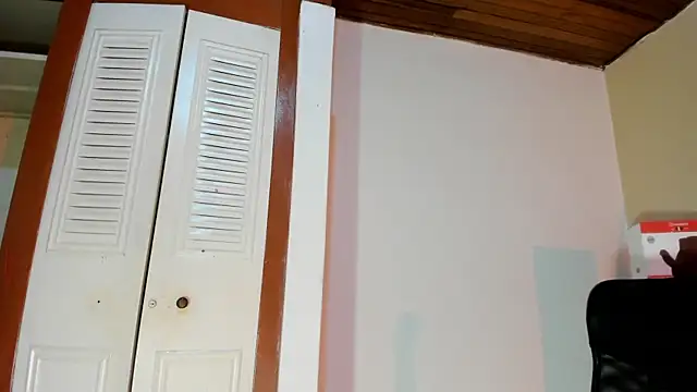 Snapshot of Violetta_0 chatting on 11-06-25, 01:23 Violetta 0 online show from 11-06-25, 01:23