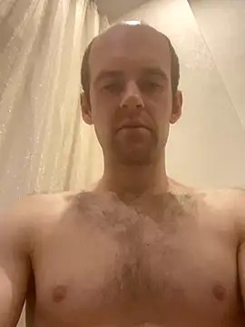 LynnAhNight online show from 10-08-25, 03:26