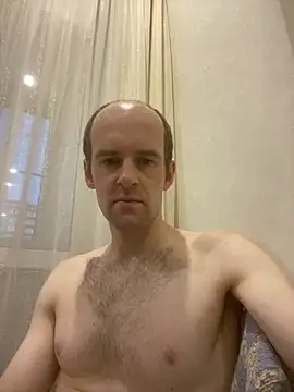 LynnAhNight online show from 10-13-25, 03:28