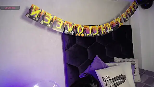 Snapshot of GochitaWild chatting on 10-11-25, 08:07 GochitaWild online show from 10-11-25, 08:07