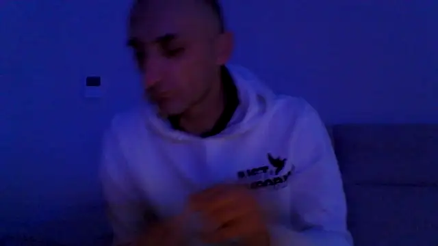 ANGELSANTAMARIA- online show from 11-19-25, 03:34