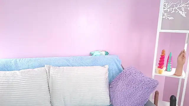 Hiyakasudere online show from 10-27-25, 06:12