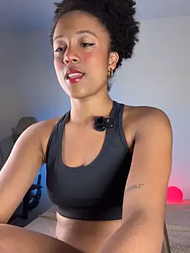 Snapshot of kiryB chatting on 11-20-25, 02:23 kiryB online show from 11-20-25, 02:23