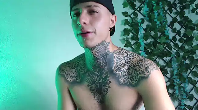 Snapshot of 7_Saturno_7 chatting on 03-16-25, 12:45 7 Saturno 7 online show from 03-16-25, 12:45