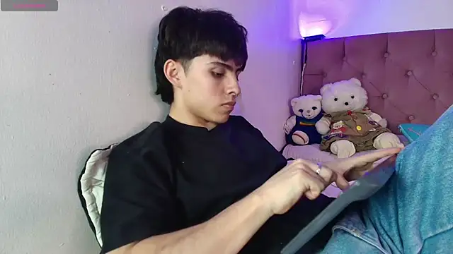 PepperTwink online show from 10-24-25, 03:52