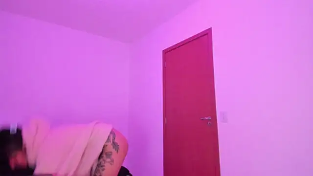 ggor4w33 online show from 10-19-25, 05:19