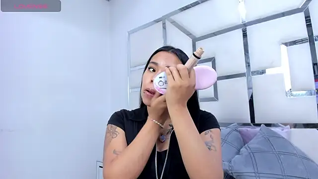 ZoeWan69 online show from 03-07-26, 12:57