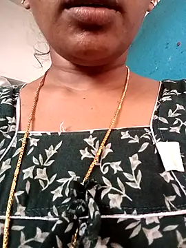 varsha-milky1 online show from 10-05-25, 06:01