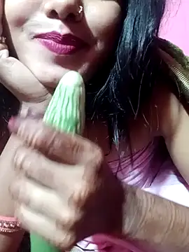 Snapshot of Miss_triha chatting on 02-01-25, 06:40 Miss triha online show from 02-01-25, 06:40