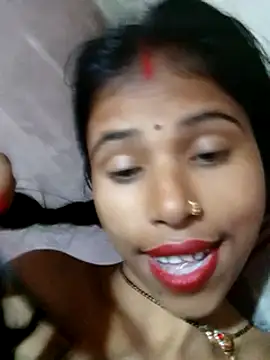 Snapshot of Miss_triha chatting on 02-26-25, 12:16 Miss triha online show from 02-26-25, 12:16