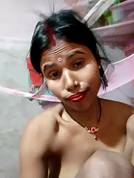 Snapshot of Miss_triha chatting on 03-08-25, 10:02 Miss triha online show from 03-08-25, 10:02