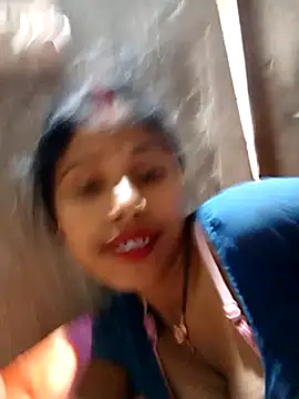 Snapshot of Miss_triha chatting on 03-15-25, 05:52 Miss triha online show from 03-15-25, 05:52