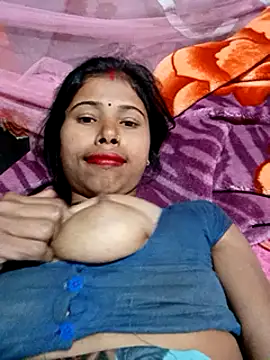 Snapshot of Miss_triha chatting on 03-19-25, 07:40 Miss triha online show from 03-19-25, 07:40