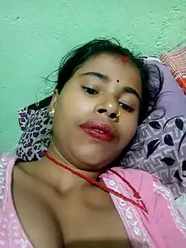 Snapshot of Miss_triha chatting on 11-04-25, 11:48 Miss triha online show from 11-04-25, 11:48