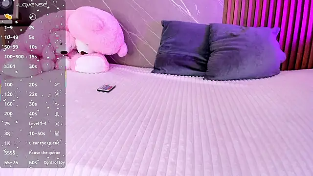 ariana jhonson1 online show from 10-21-25, 12:28