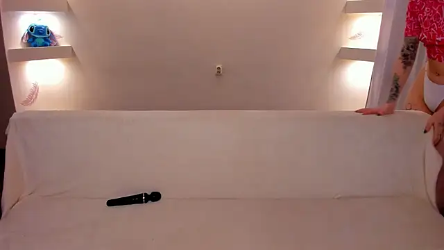 YourMegan online show from 10-31-25, 07:04