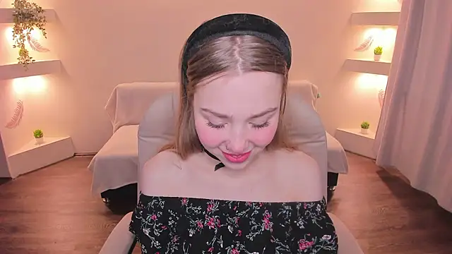 Snapshot of YourMegan chatting on 03-02-26, 02:35 YourMegan online show from 03-02-26, 02:35